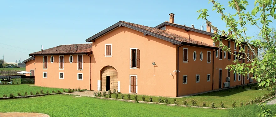 Brescia: flats in renovated hamlet