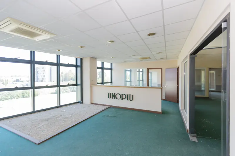 Brescia Est fronte A4: store al secondo piano