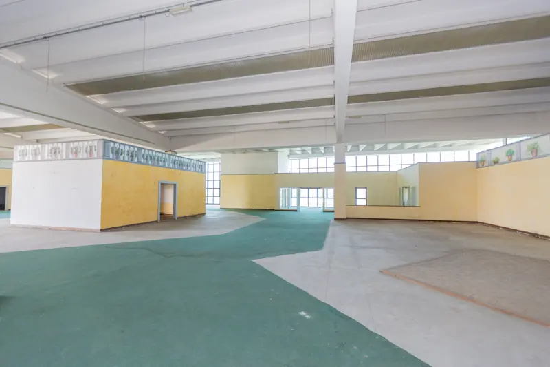 Brescia Est fronte A4: store al secondo piano