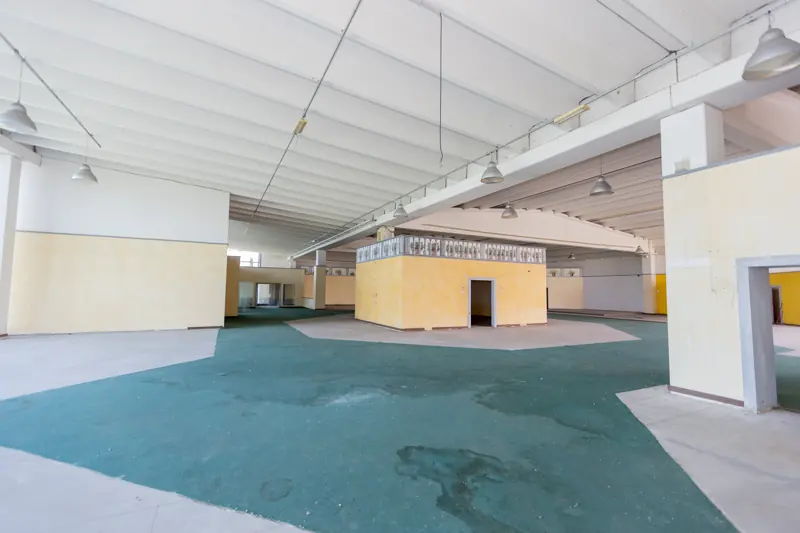 Brescia Est fronte A4: store al secondo piano