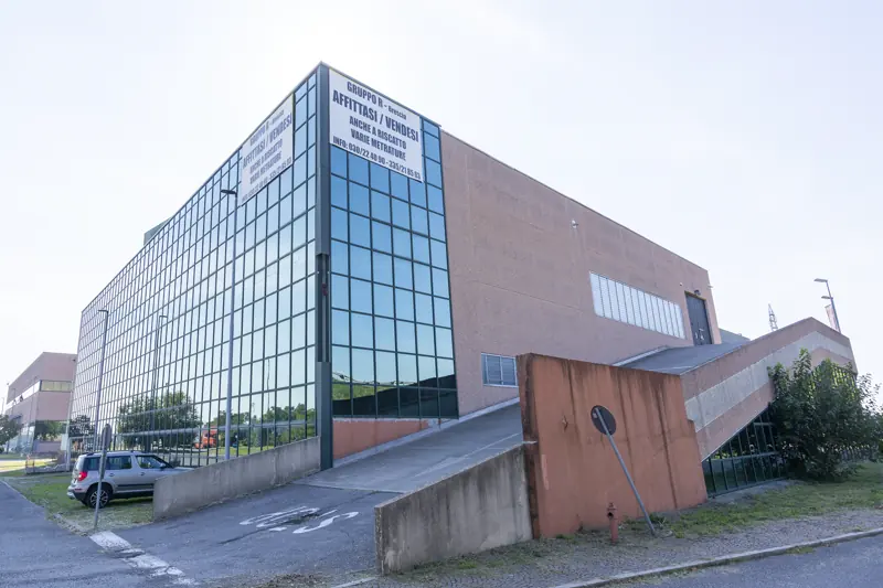 Brescia Est fronte A4: uffici al piano terra