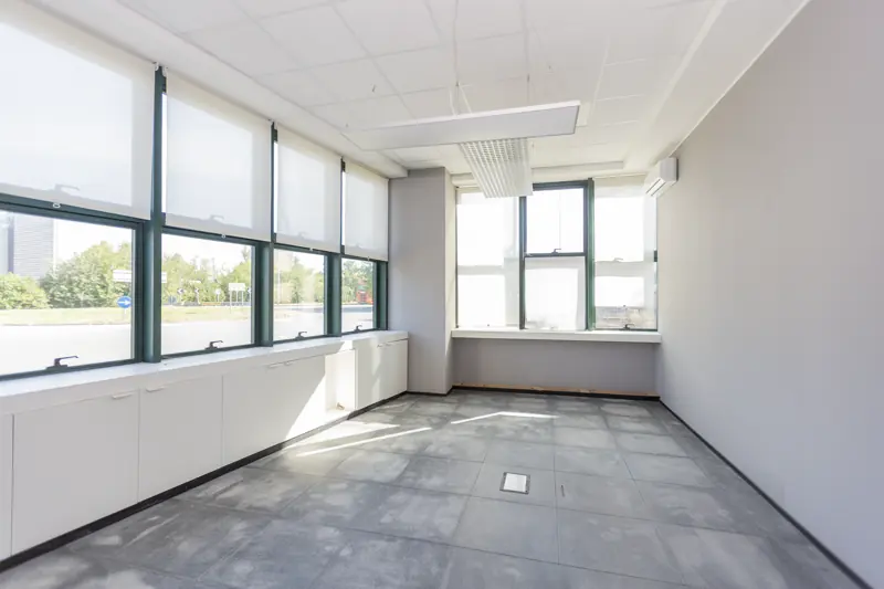 Brescia Est fronte A4: uffici al piano terra