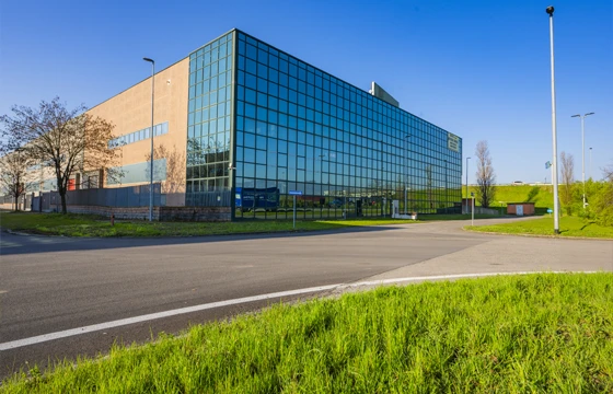 Brescia: Immobile commerciale fronte A4